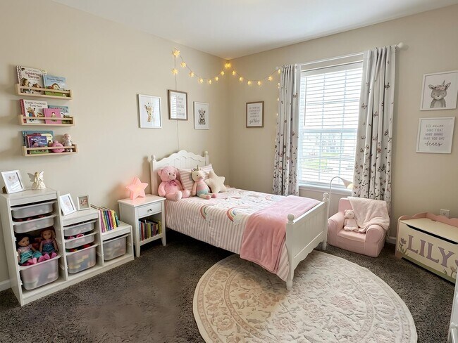 Foto del edificio - 3 Bedroom 2.5 Bathroom in York!