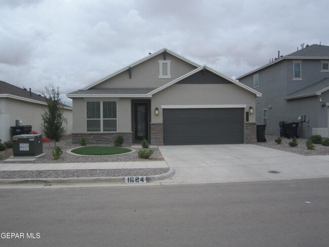 Building Photo - 1624 Sam Dominguez