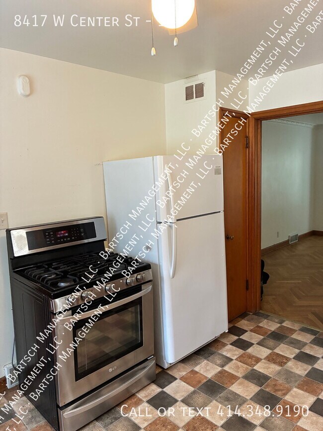 Foto del edificio - 8417 W Center St