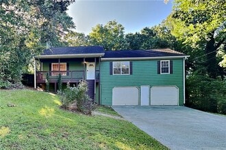 Building Photo - 5225 Shadow Wood Dr