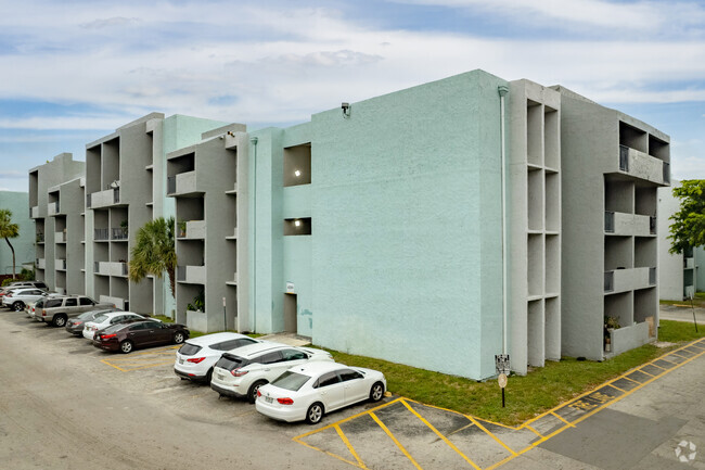 Building Photo - Windward Vista