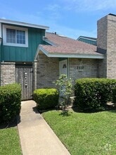 Building Photo - 7517 Antilles Ave