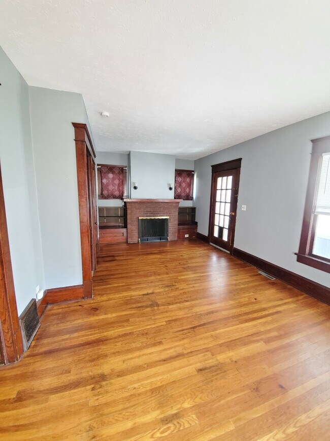 Building Photo - 909 Shadyside Ave SW