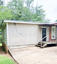 Building Photo - 839 Alexandria Rd SW