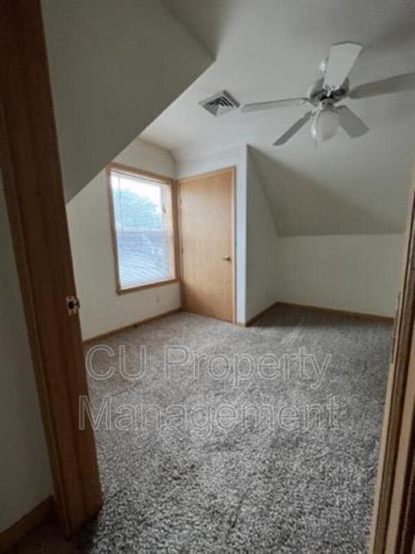 Building Photo - 609 W White St
