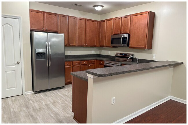 Foto del edificio - 932 Southmoor Dr