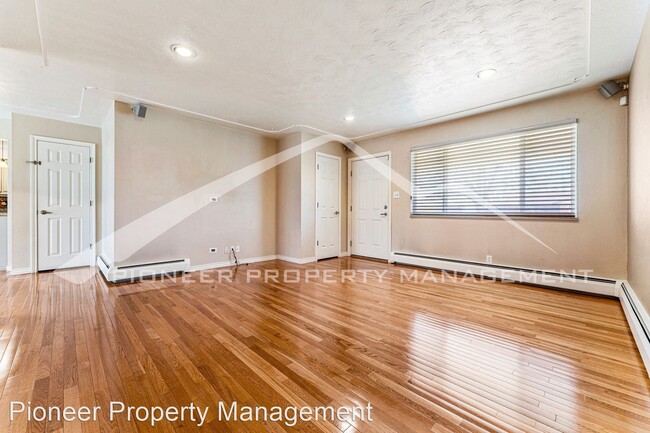 Foto del edificio - 3 br, 3 bath House - 1689 S Dudley Ct