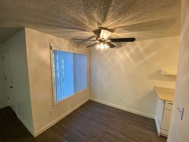 Foto del edificio - 423 Senate St NW