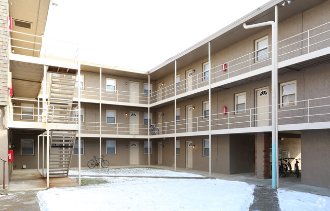 Building Photo - Oakland Arms