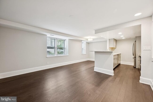 Building Photo - 2129 Florida Ave NW