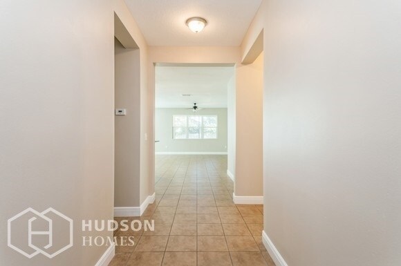 Building Photo - NOW AVAILABLE! - 11598 Acosta Ave, Orlando...