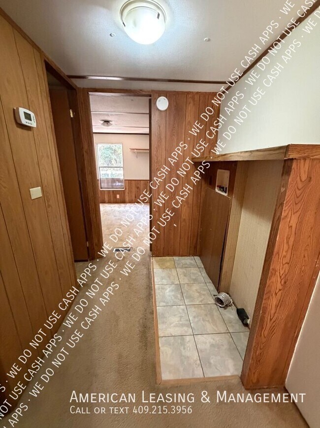 Building Photo - 2307 N John Redditt Dr