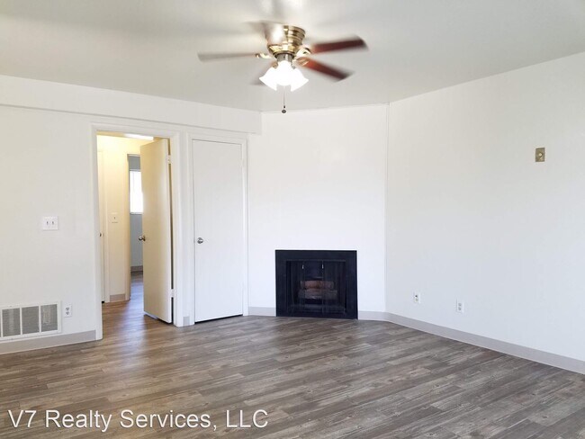 Building Photo - 290-294 Odell Lane 100 N