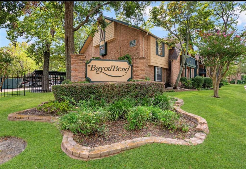 Foto principal - 8265 Kingsbrook Rd