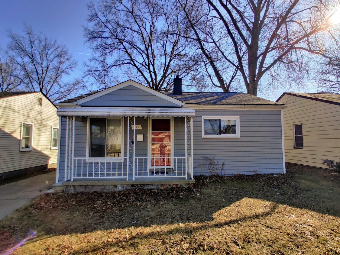 512 E Brockton Ave, Madison Heights, MI 48071 House for Rent in