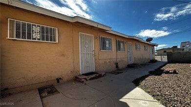 Building Photo - 219 W Monroe Ave