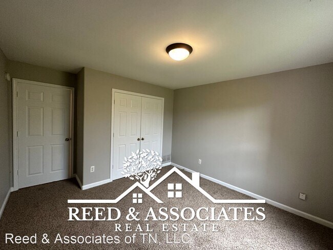 Building Photo - 4 br, 2.5 bath House - 2889 S. Cherry Drive