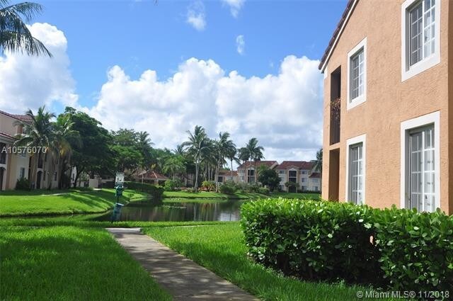 Building Photo - 2041 Renaissance Blvd