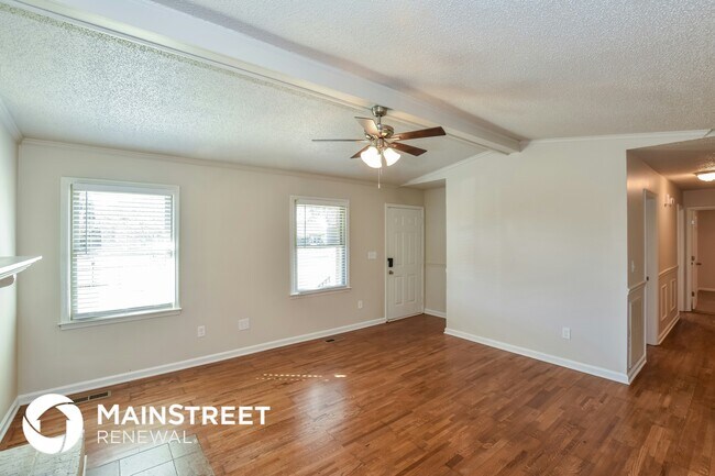 Foto del edificio - 169 Chanel Dr