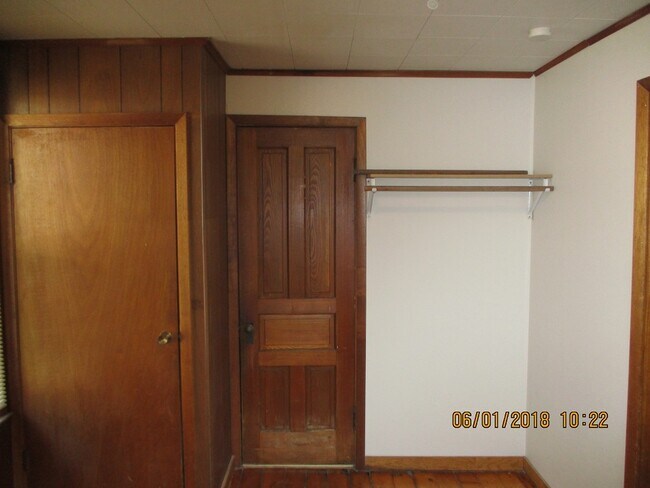 Dormitorio - 510 9th St N