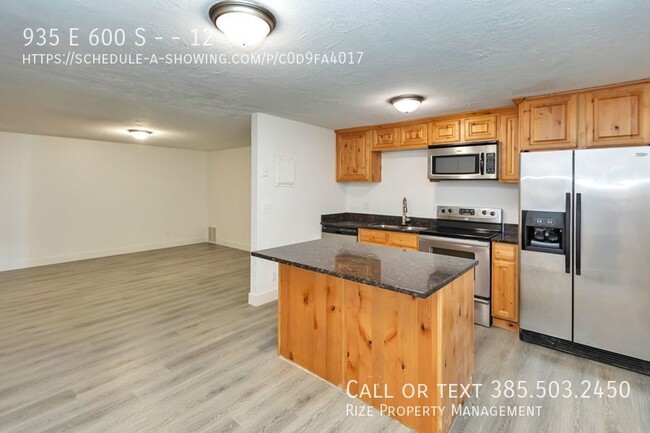 Building Photo - Hillside Apartments