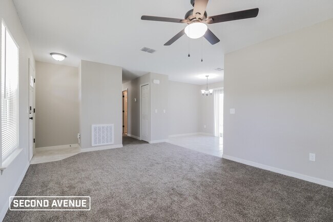Building Photo - 4535 SW 155th Place Rd