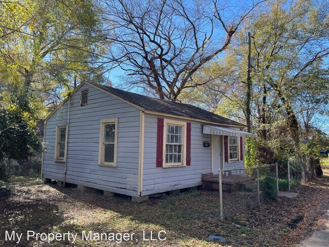 Foto del edificio - 2 br, 1 bath House - 411 W. 64th Street