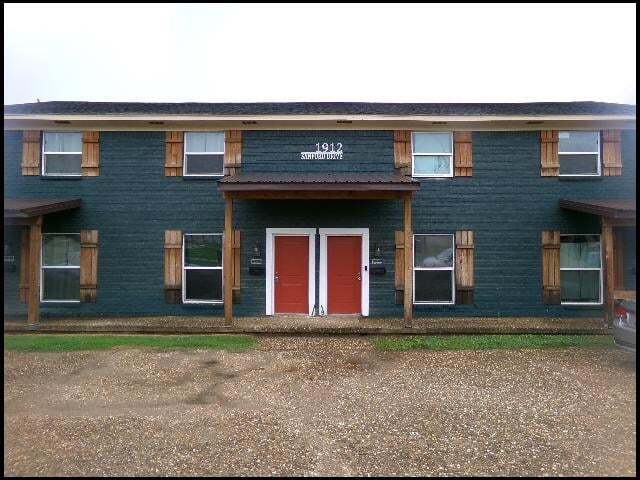 Building Photo - 1912 Sanford Dr