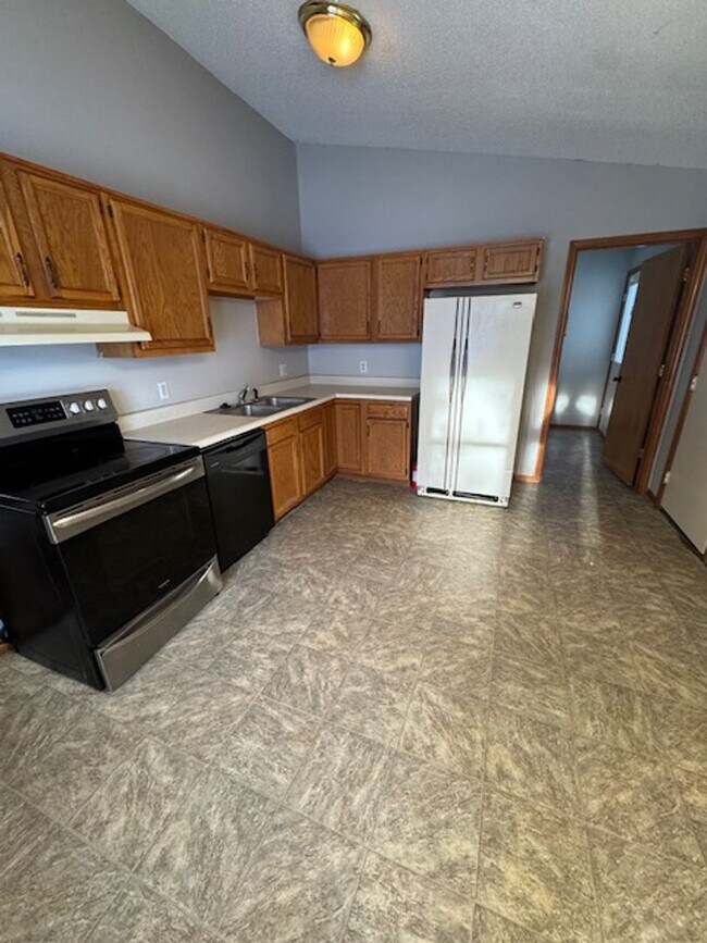 Foto del edificio - 6621 Wood Rim Run