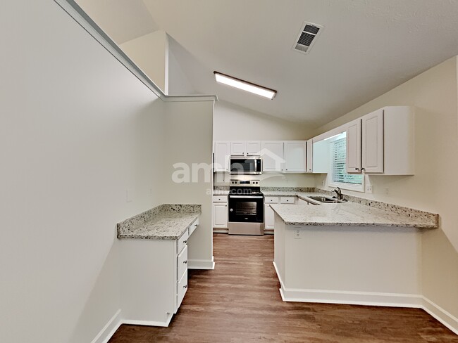 Building Photo - 162 Brook Lea Cove