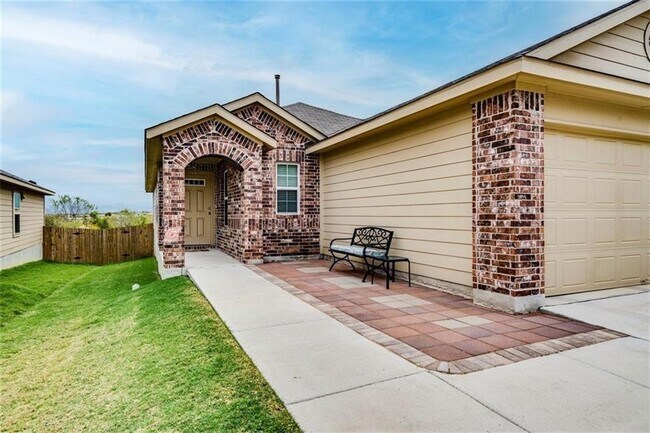Building Photo - 174 Lake Gln