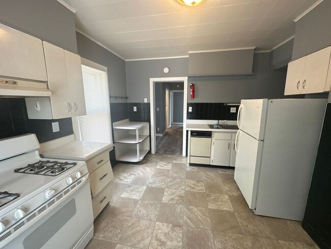 Foto del edificio - 4 Bedroom Single Family