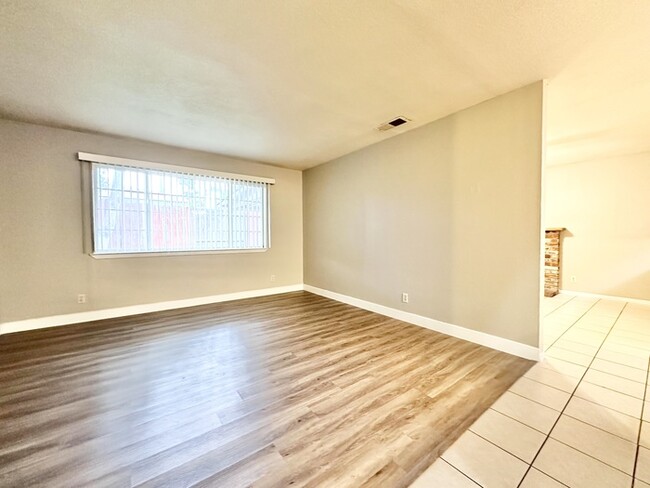 Building Photo - Beautiful 3 bedroom 2 bathroom Sacramento !