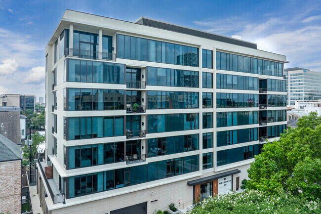 2323 W Main St - Alternativa - The Westmore