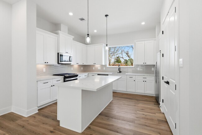 Foto del edificio - 9405 Hammerly Blvd