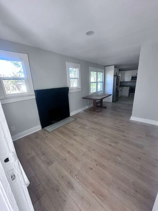 Foto del edificio - Charming 2BR Home for Rent in Jacksonville – Prime Investment Opportunity!