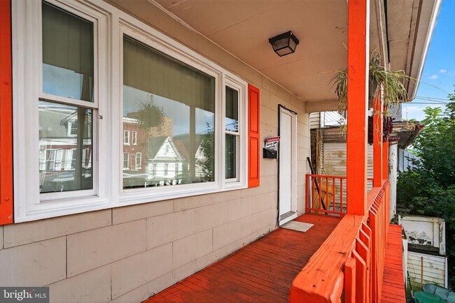 Building Photo - 23 N Greenwood St