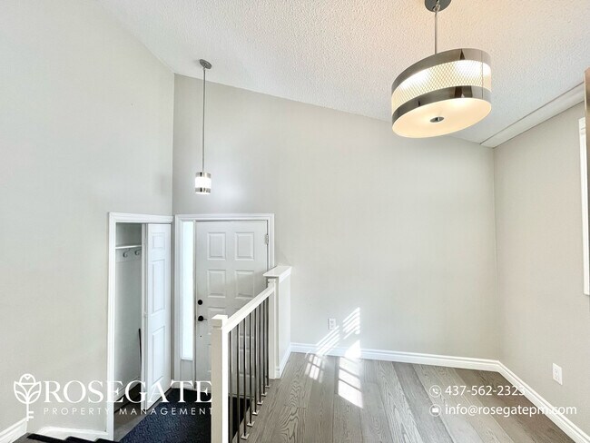 Building Photo - Bright & Spacious 3-Bedroom Home in a Fami...