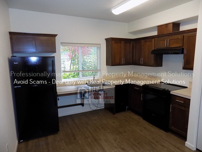 Building Photo - 16280 SW 113th Ave