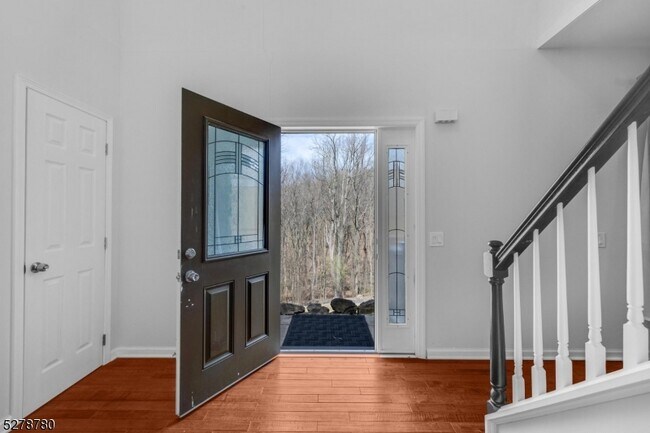 Building Photo - 1 Knob Hill Rd
