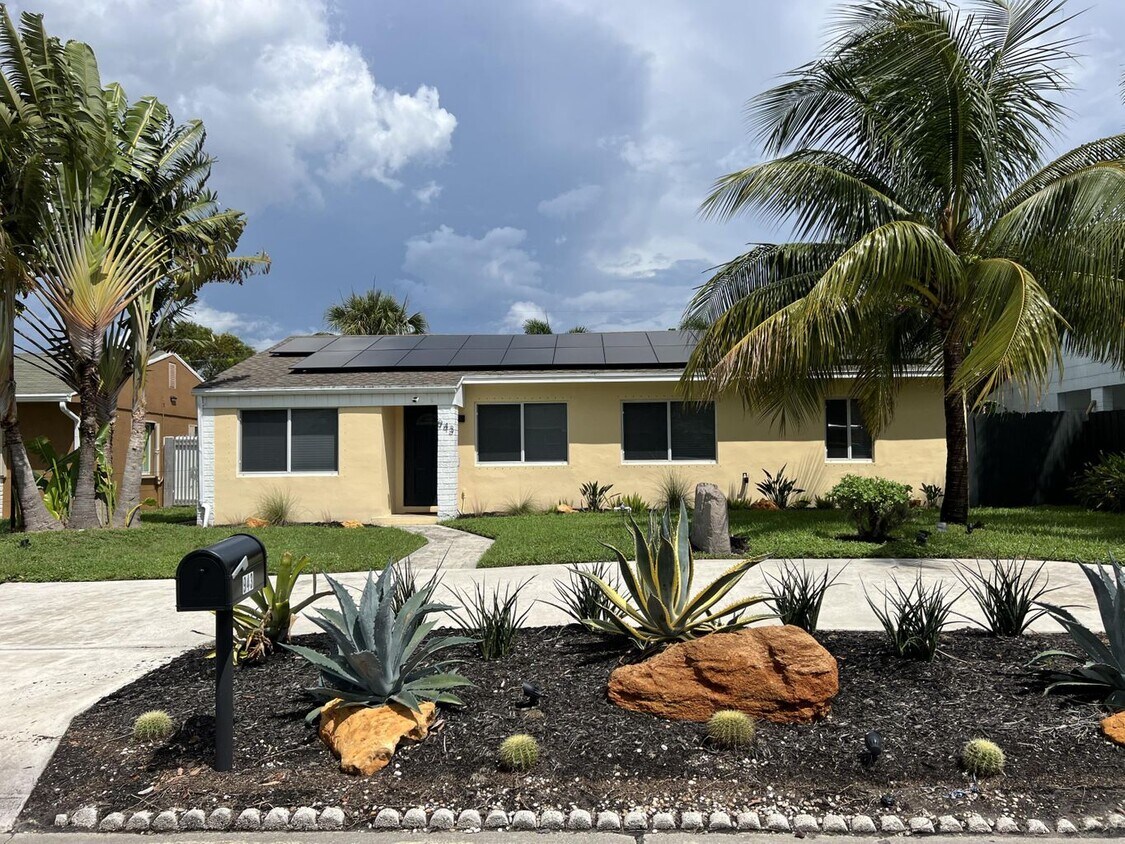 943 Macy St, West Palm Beach, FL 33405 House Rental in West Palm