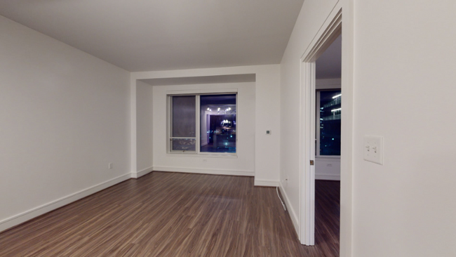 Foto del edificio - 100 Pier 4 Blvd.