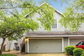 Building Photo - 227 Blushwood Pl