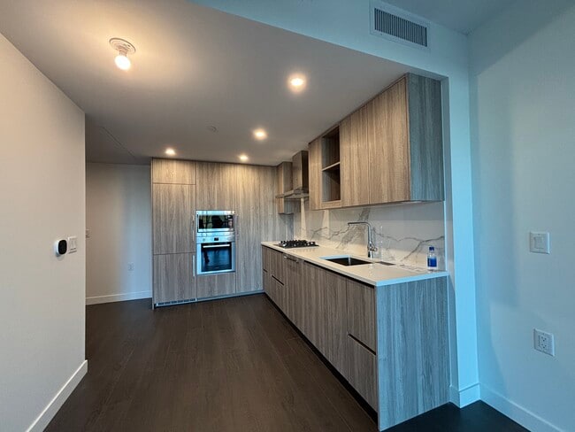 Building Photo - 13778 100 Av