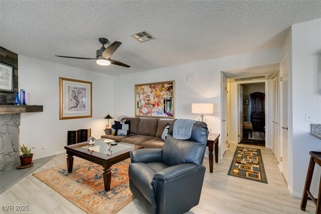 Building Photo - 1005 Sulphur Springs Ln