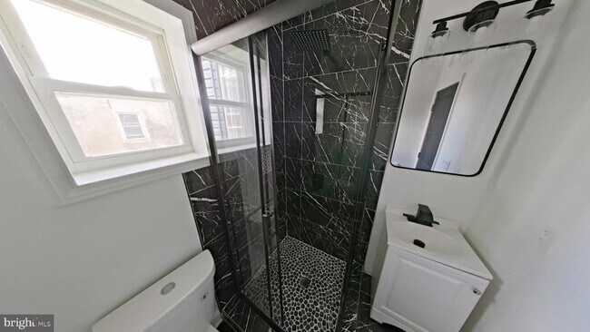 Foto del edificio - 3510 N Mascher St