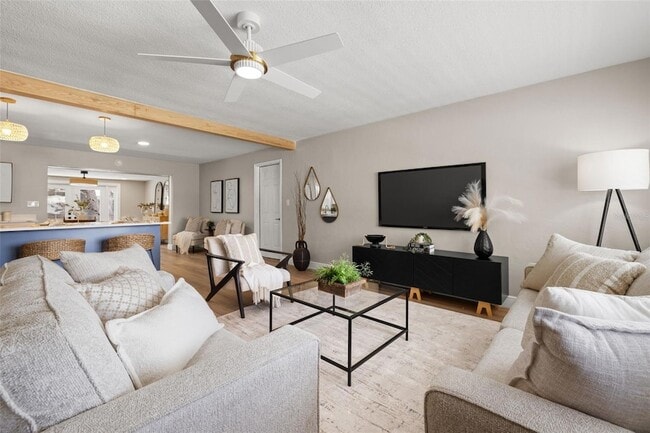 Building Photo - 2066 62nd Pl S