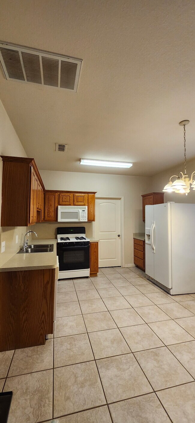 Foto del edificio - 211 N Prairie St