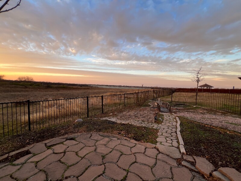 Photo - 4205 Lakeside Dr (The Colony, TX)