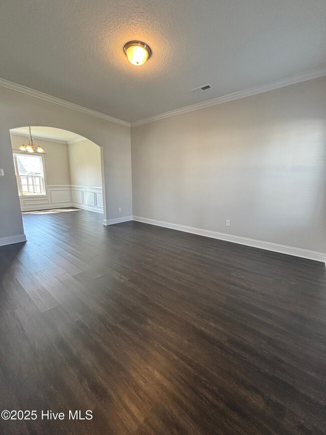 Foto del edificio - 283 Crossroads Store Dr